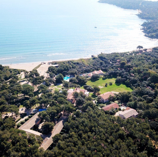 Résidence de vacances avec piscine à Hyères